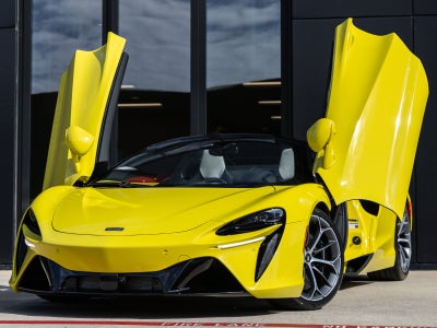 2027 McLaren Artura Base