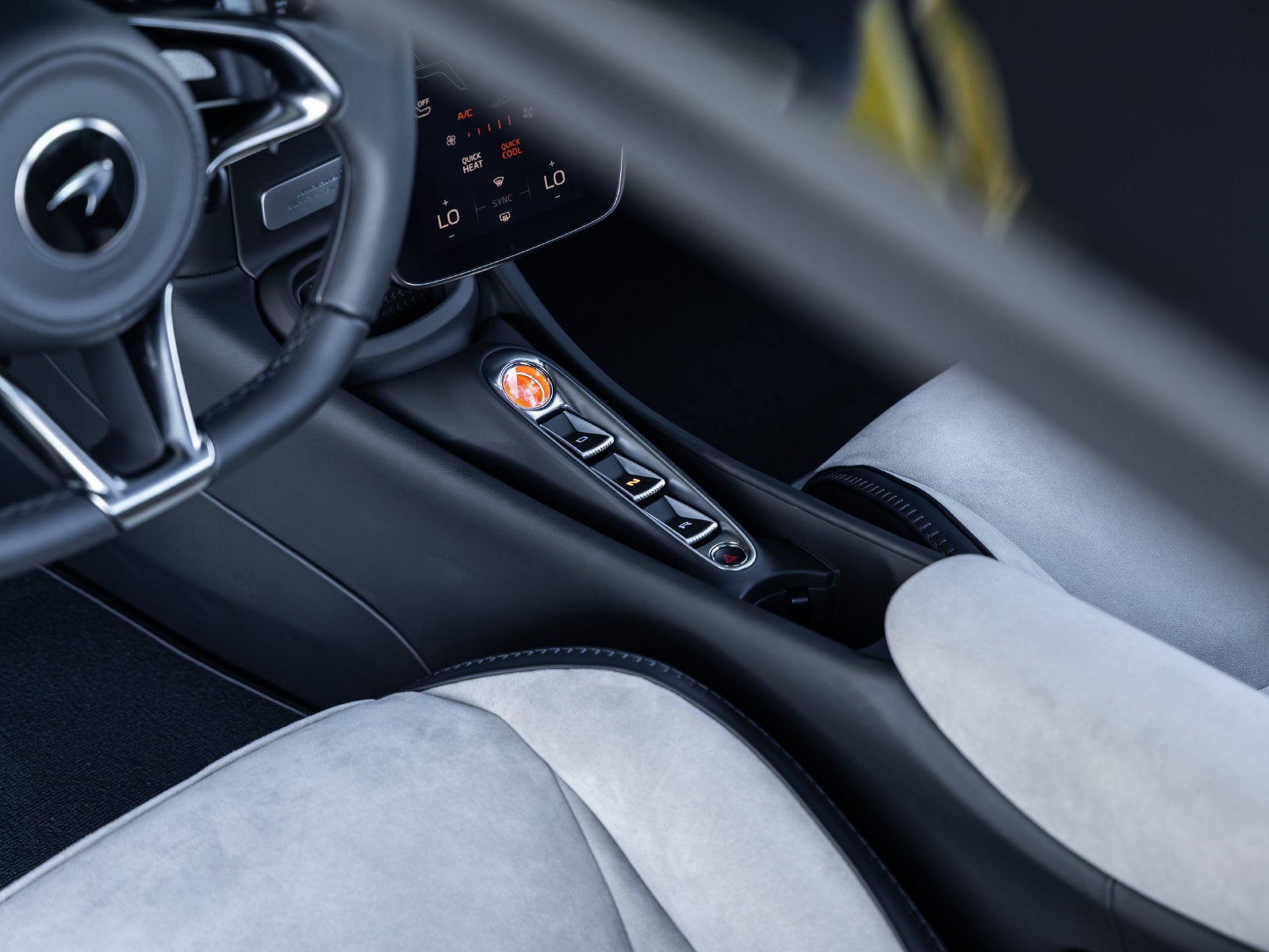 2027 McLaren Artura Base