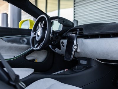 2027 McLaren Artura Base