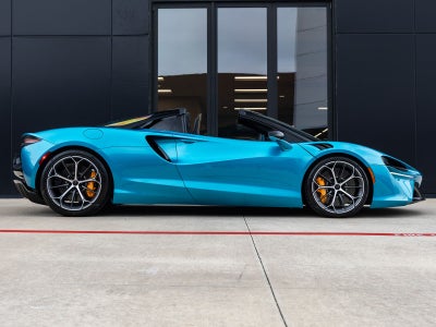 2026 McLaren Artura Base