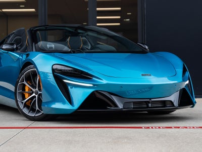 2026 McLaren Artura Base