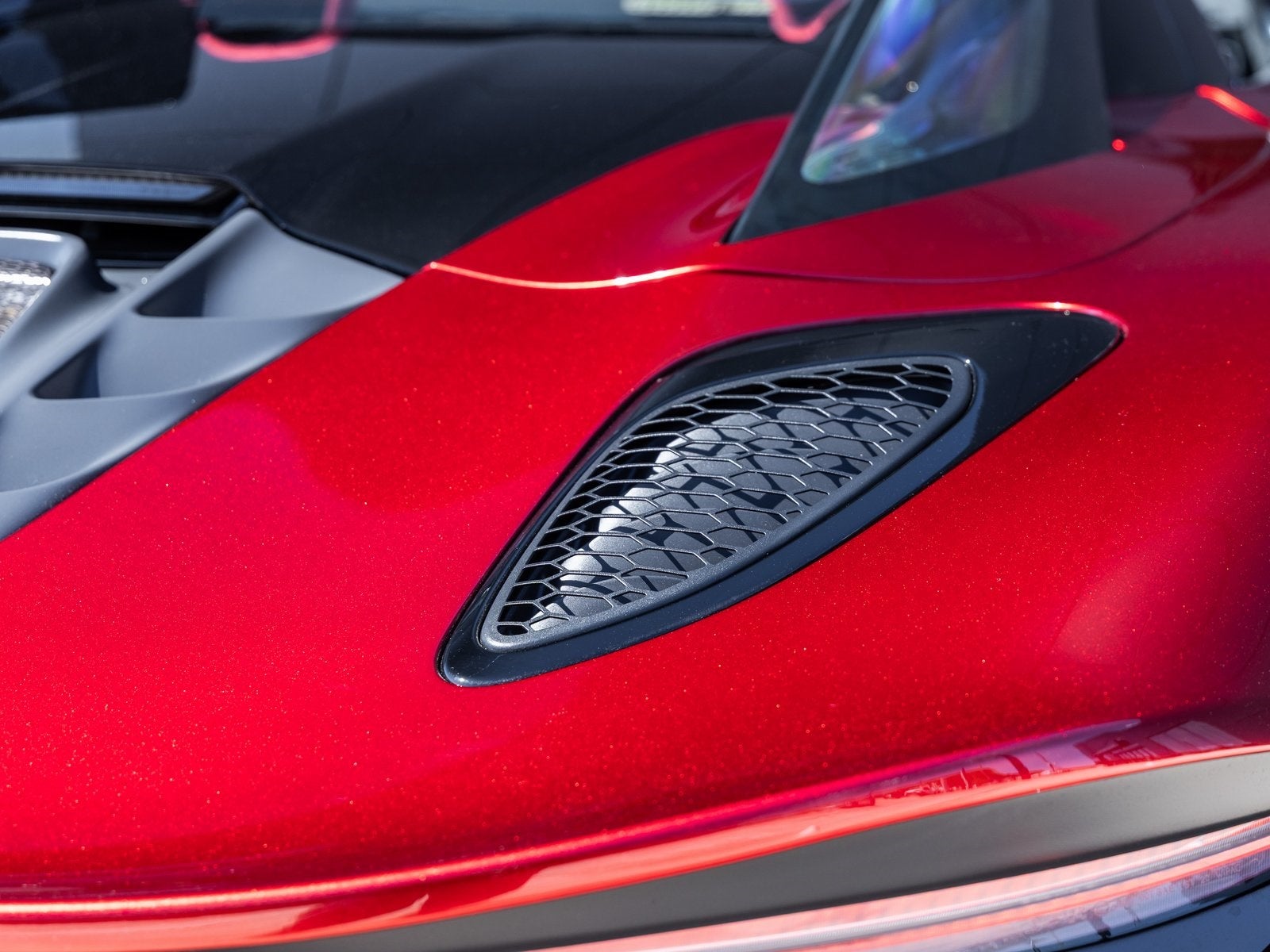 2025 McLaren Artura Base