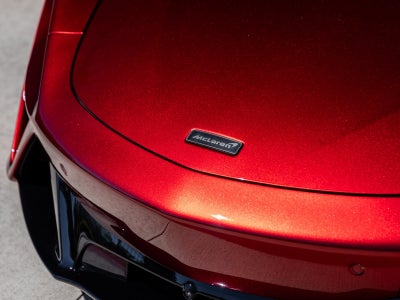 2025 McLaren Artura Base