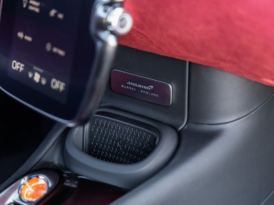 2025 McLaren Artura Base