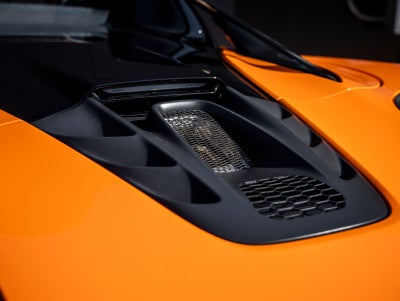 2026 McLaren Artura Base