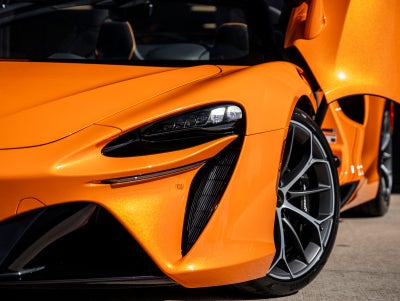 2026 McLaren Artura Base