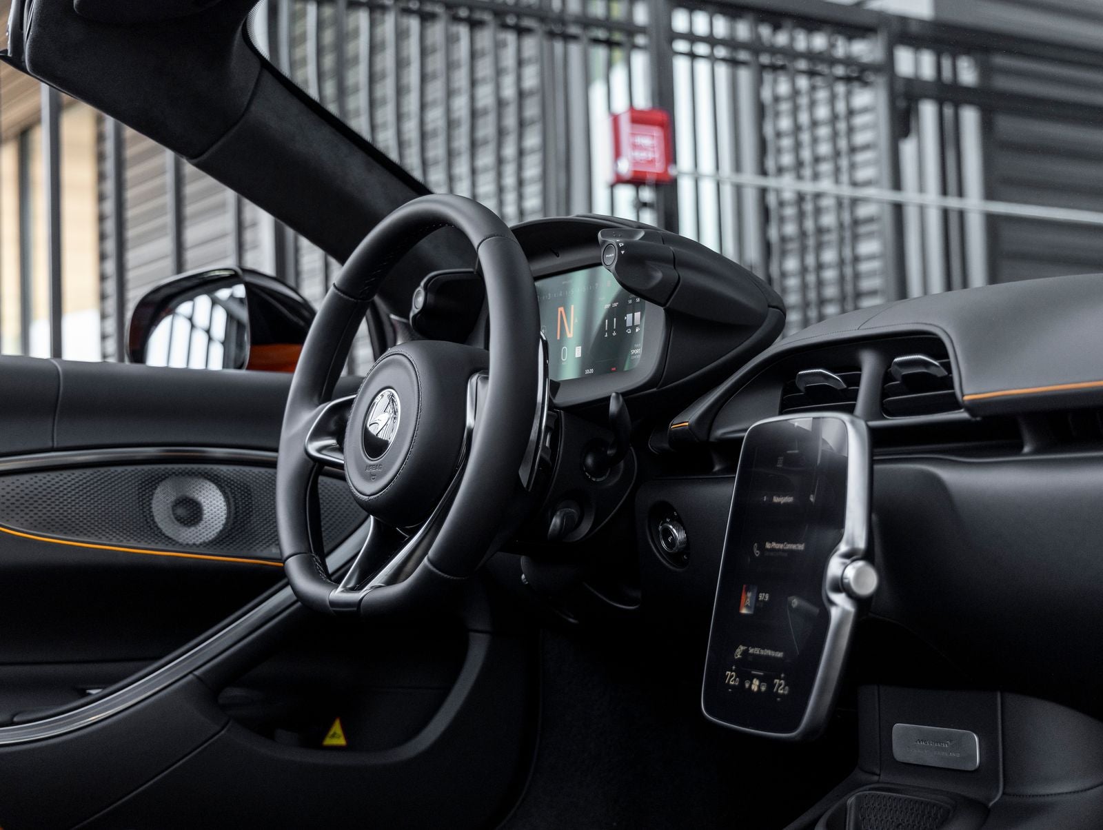 2026 McLaren Artura Base