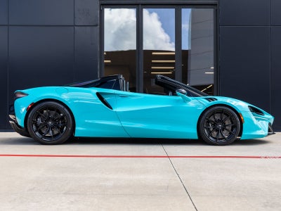2025 McLaren Artura Base
