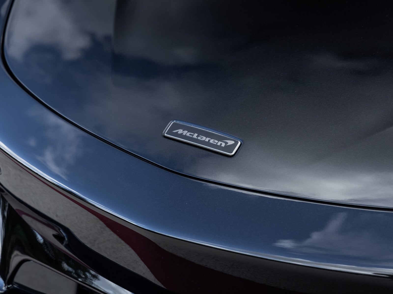 2026 McLaren Artura Base