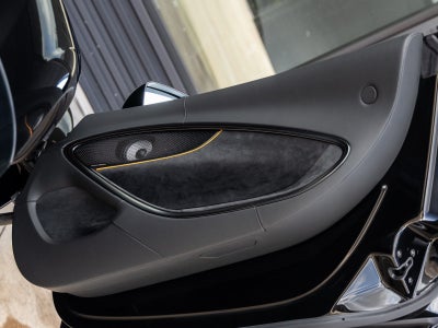 2026 McLaren Artura Base