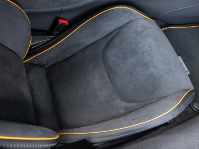 2026 McLaren Artura Base