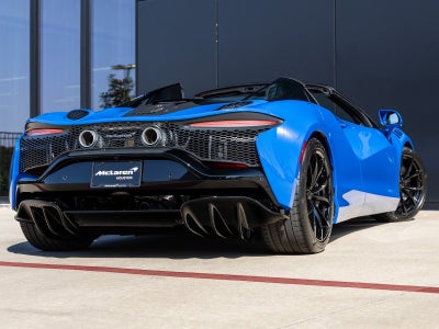 2026 McLaren Artura Base