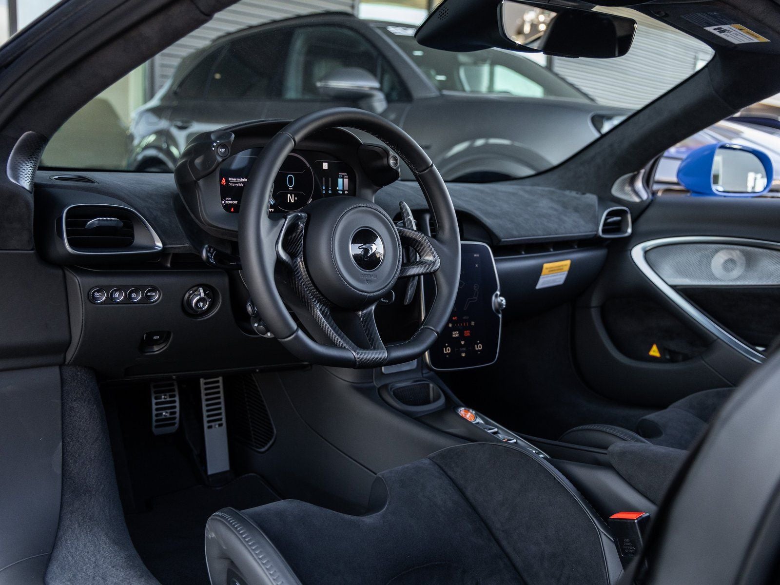 2026 McLaren Artura Base