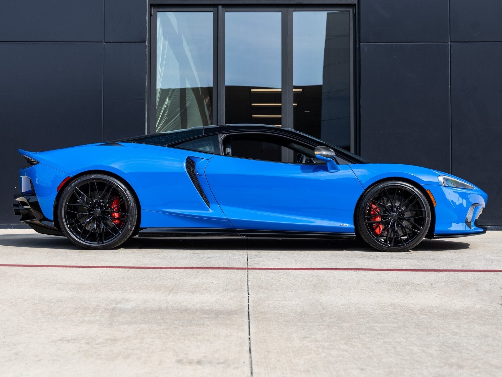 2025 McLaren GTS Performance