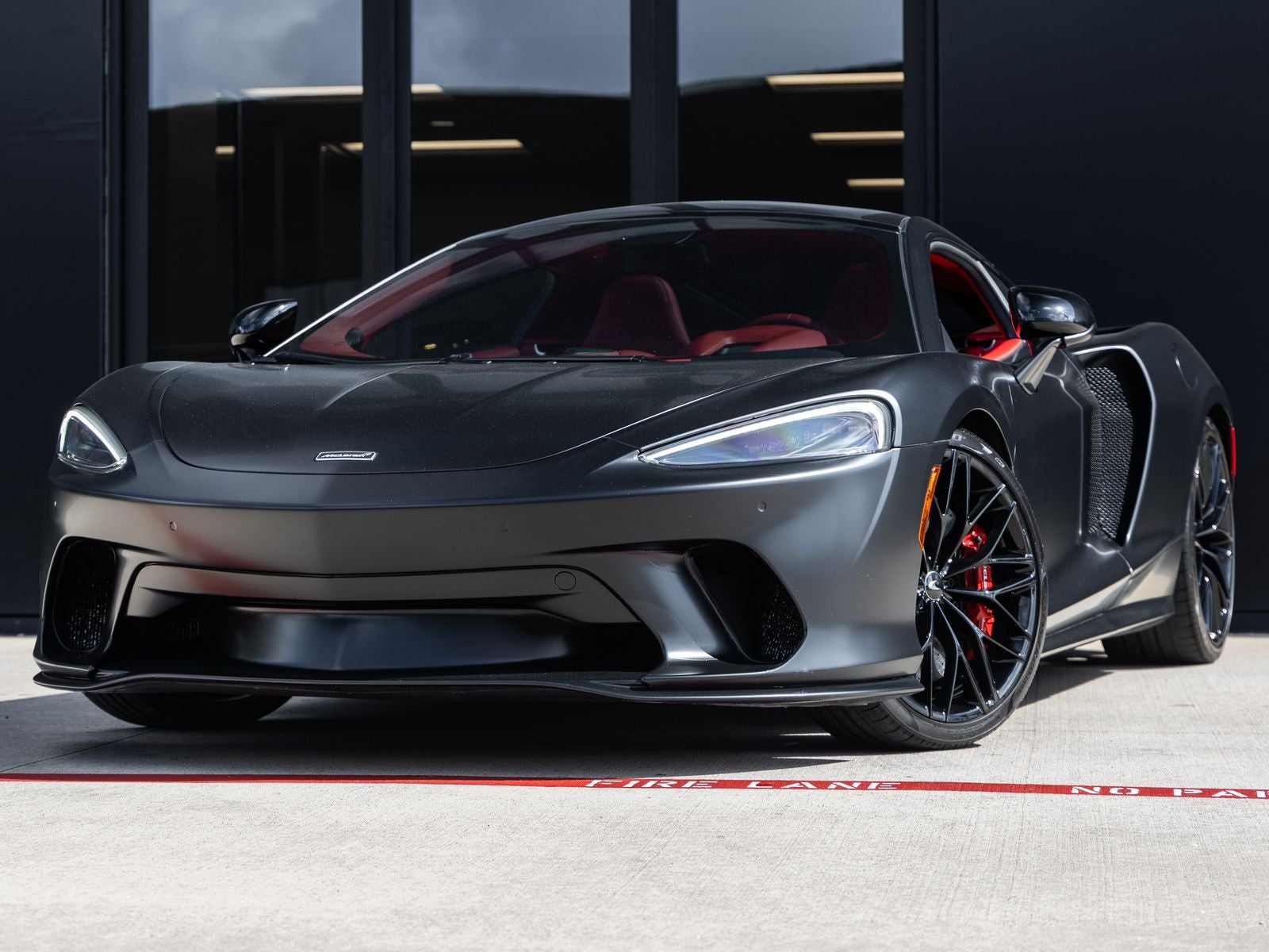 2022 McLaren GT Base
