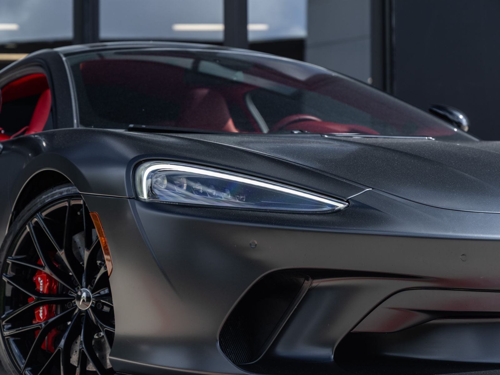 2022 McLaren GT Base