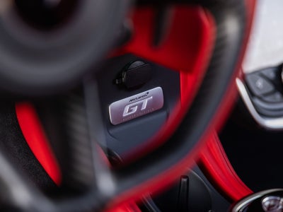 2022 McLaren GT Base