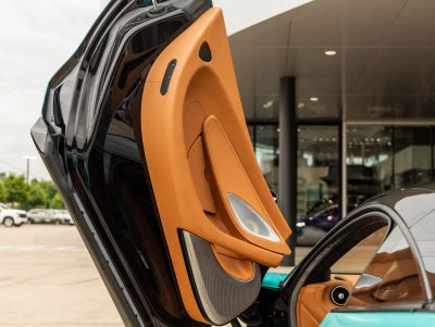 2023 McLaren GT Base