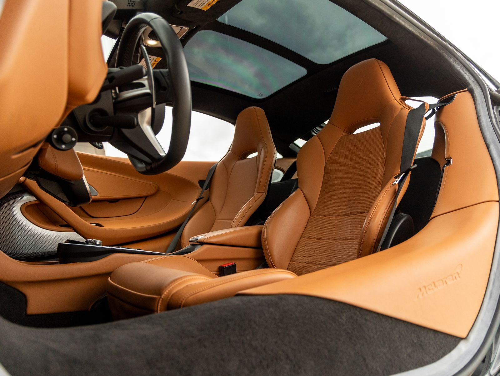 2023 McLaren GT Base