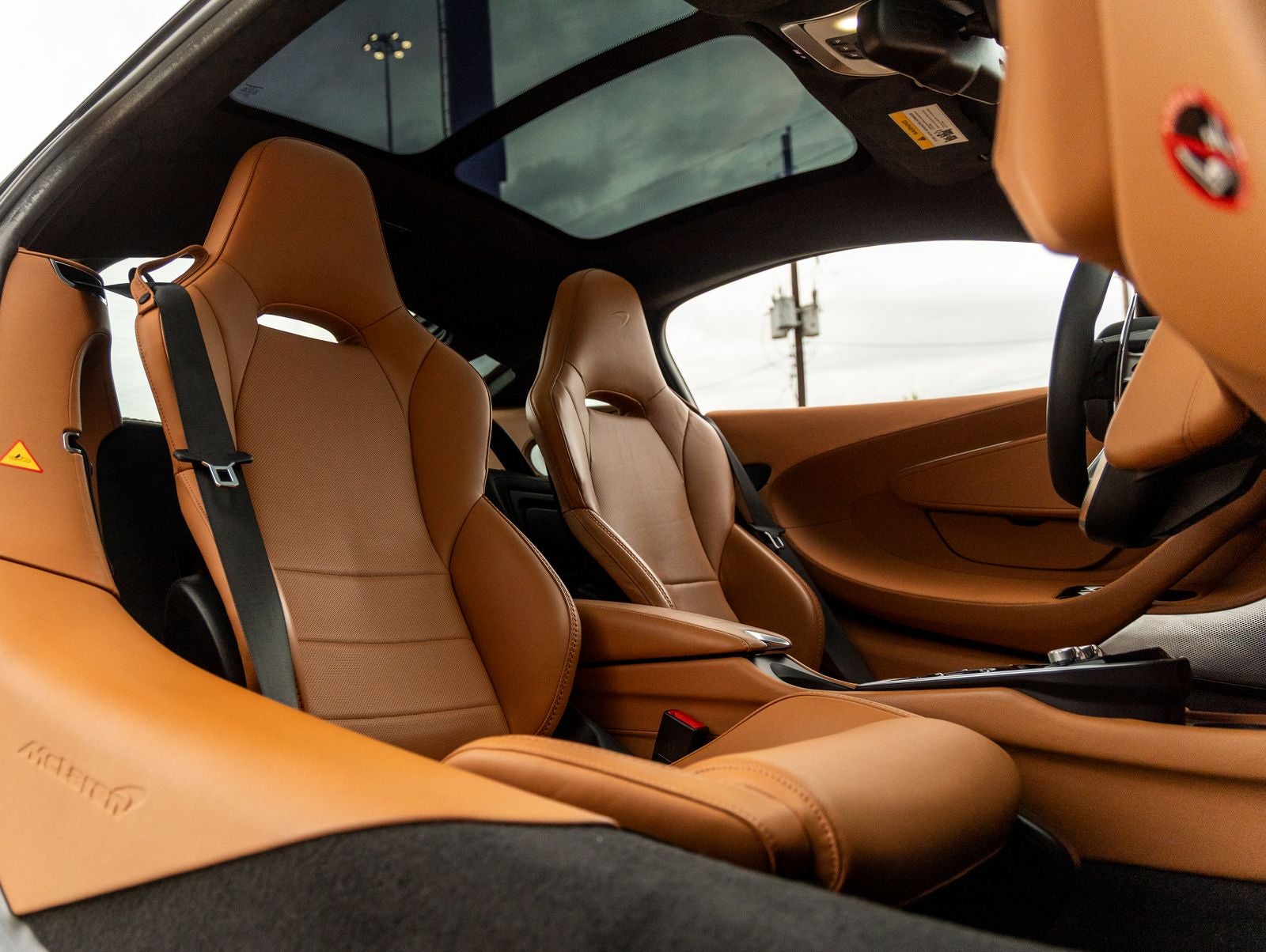 2023 McLaren GT Base