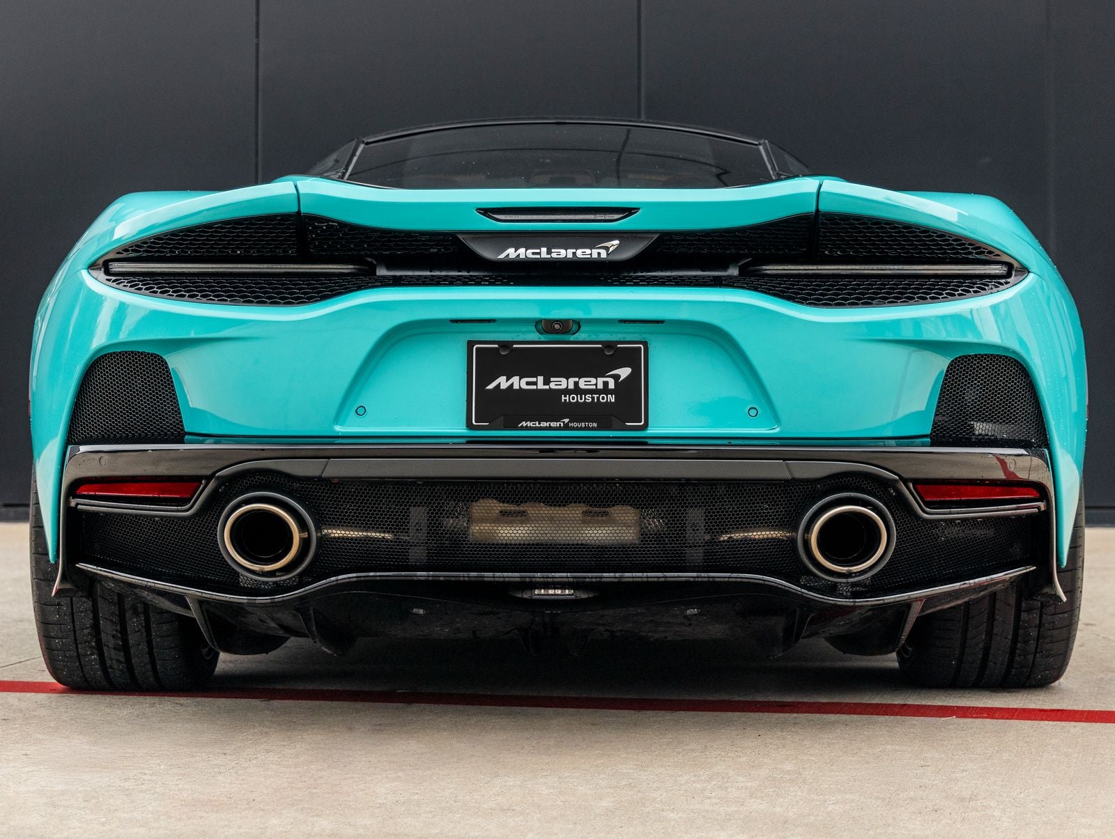 2023 McLaren GT Base