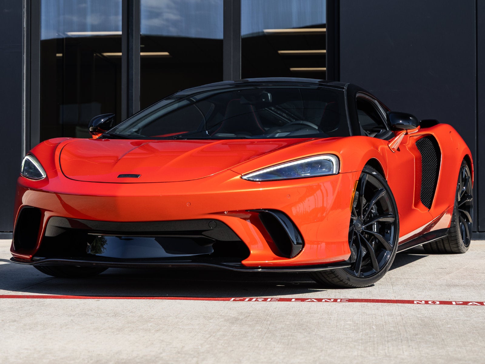 2027 McLaren GTS Base
