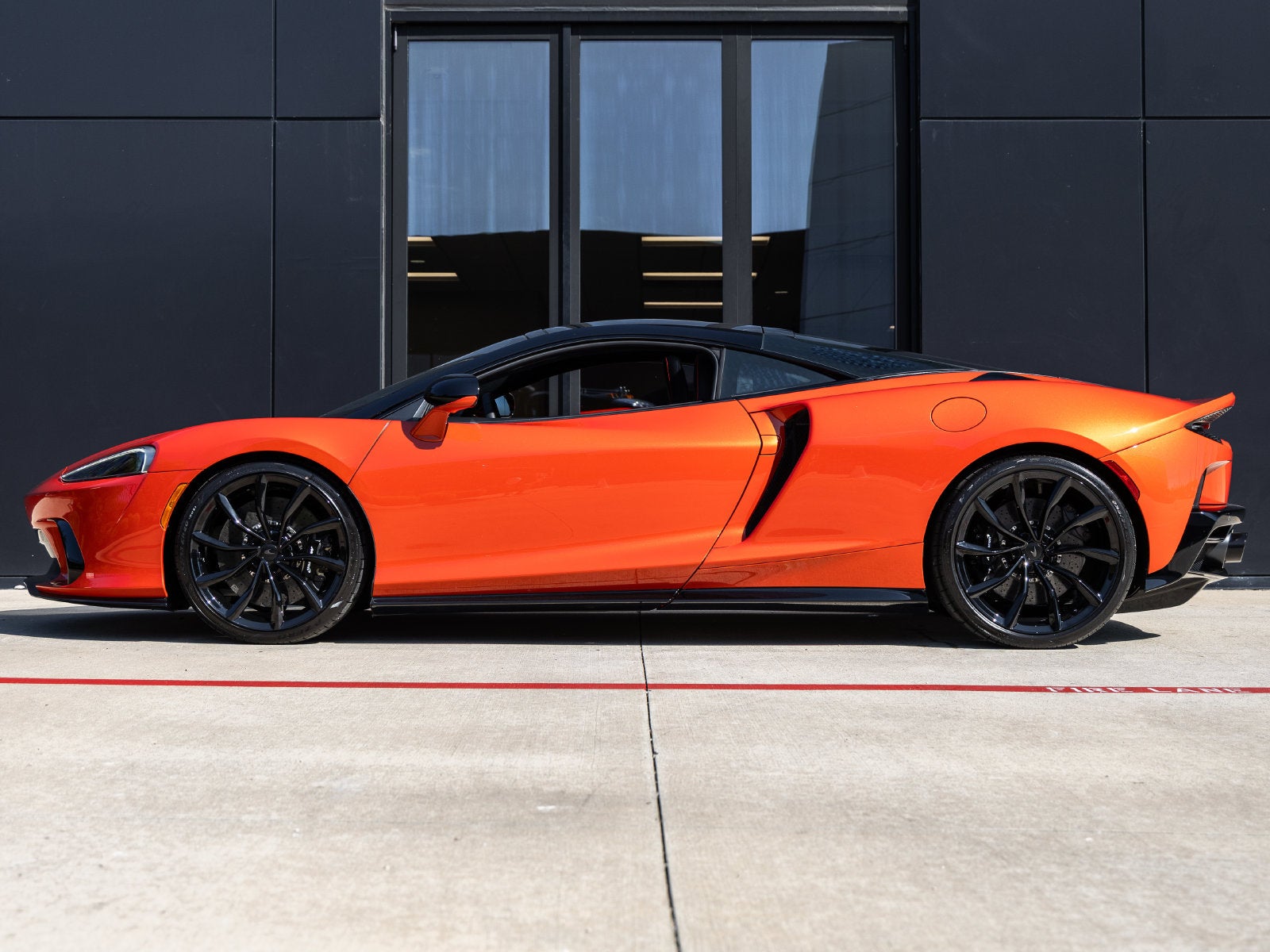 2027 McLaren GTS Base