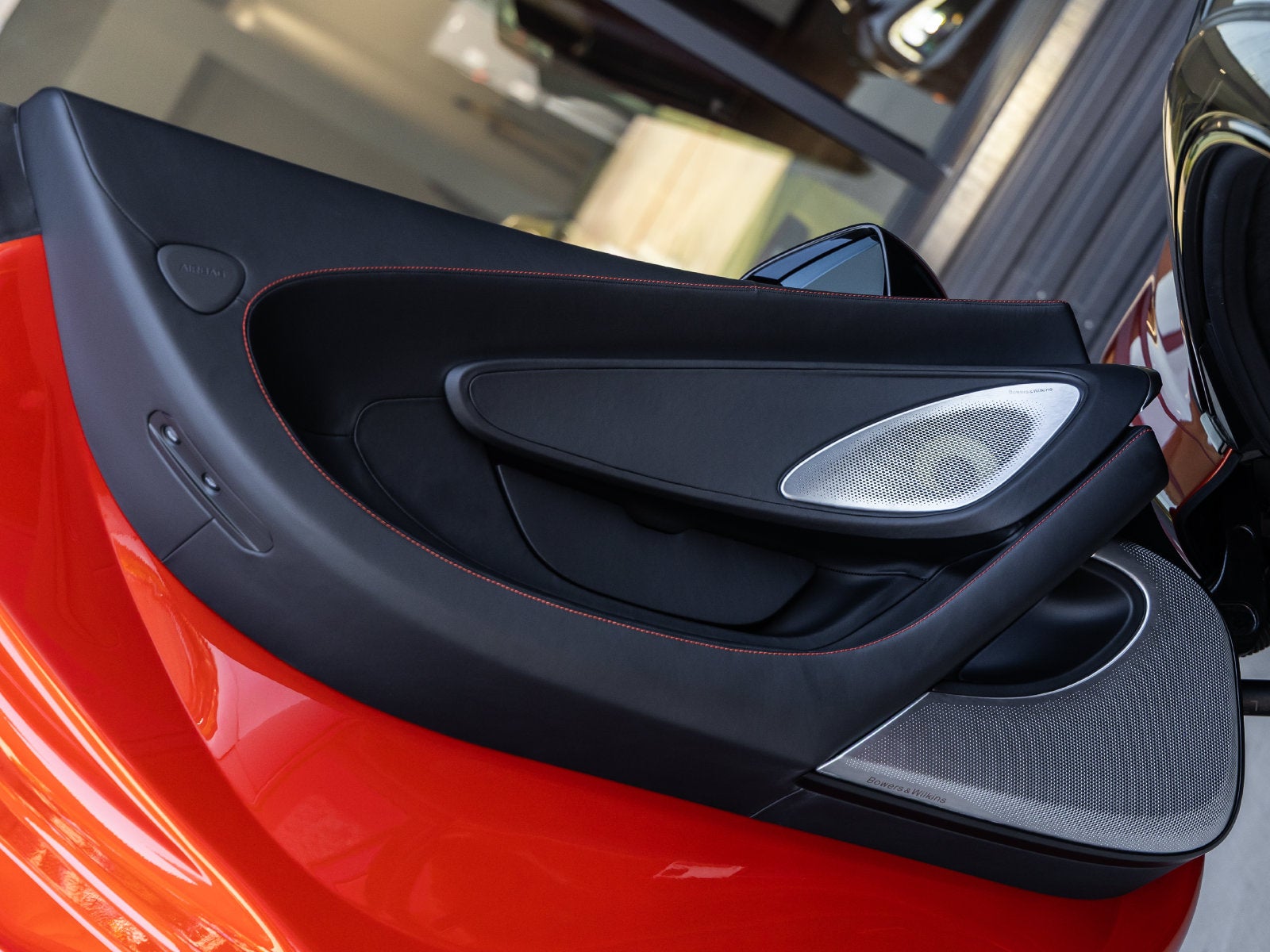 2027 McLaren GTS Base