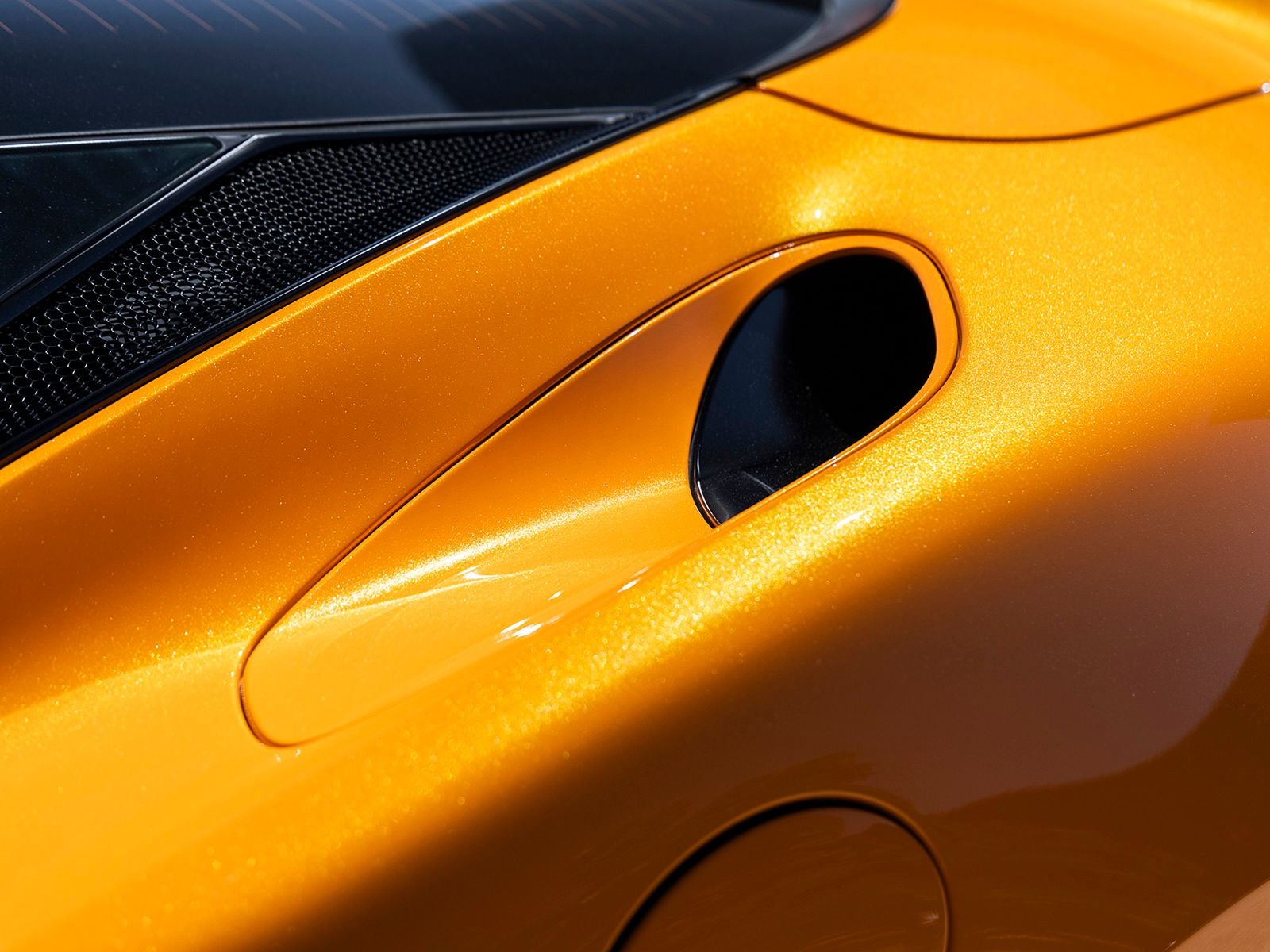 2021 McLaren GT Base
