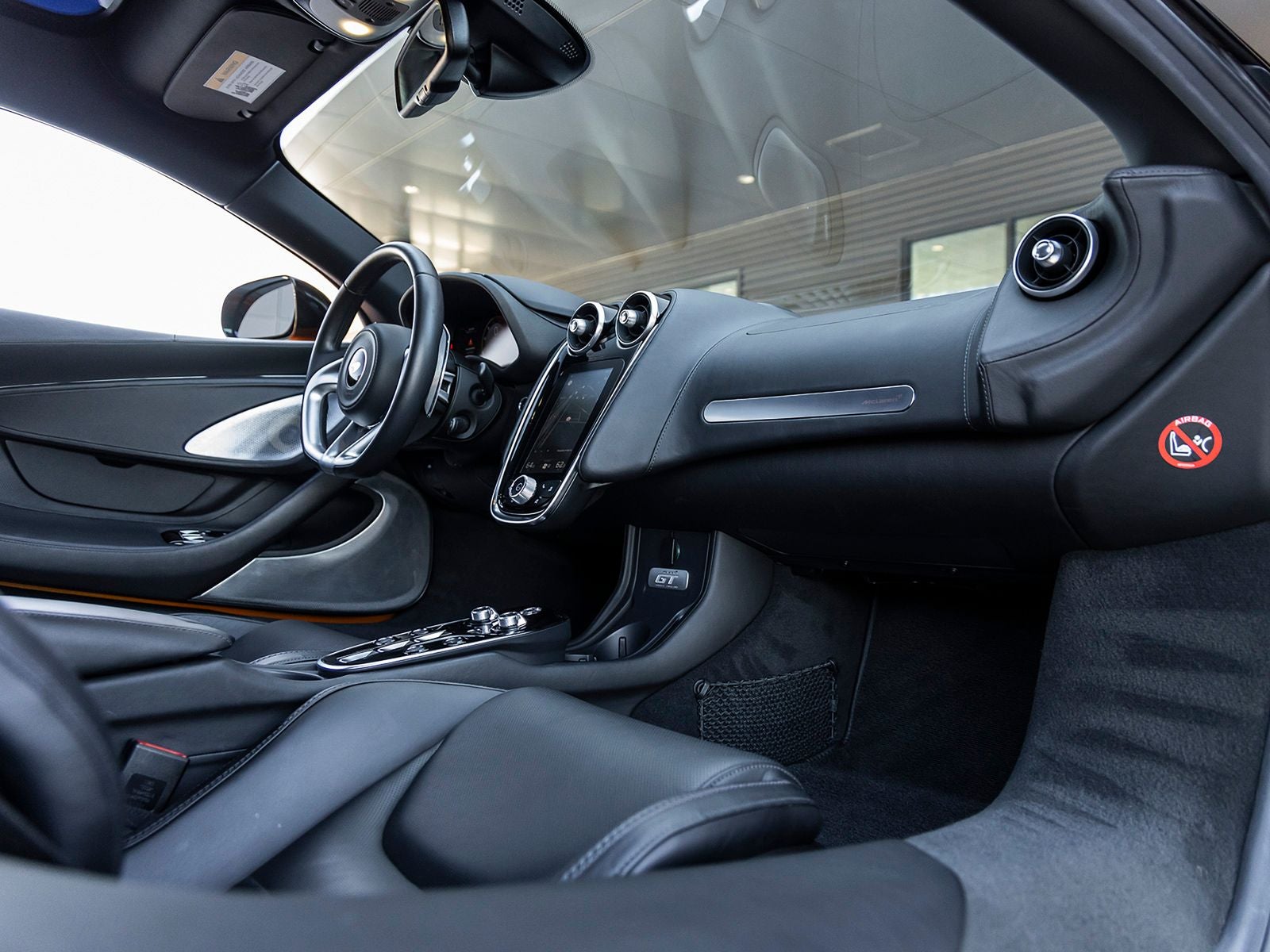 2021 McLaren GT Base