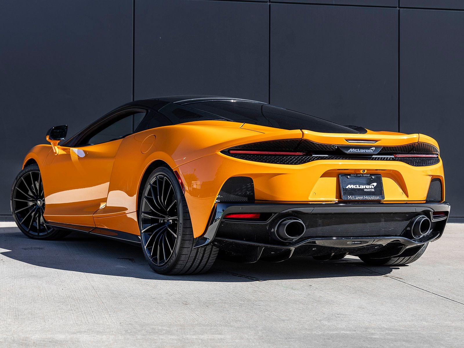 2021 McLaren GT Base