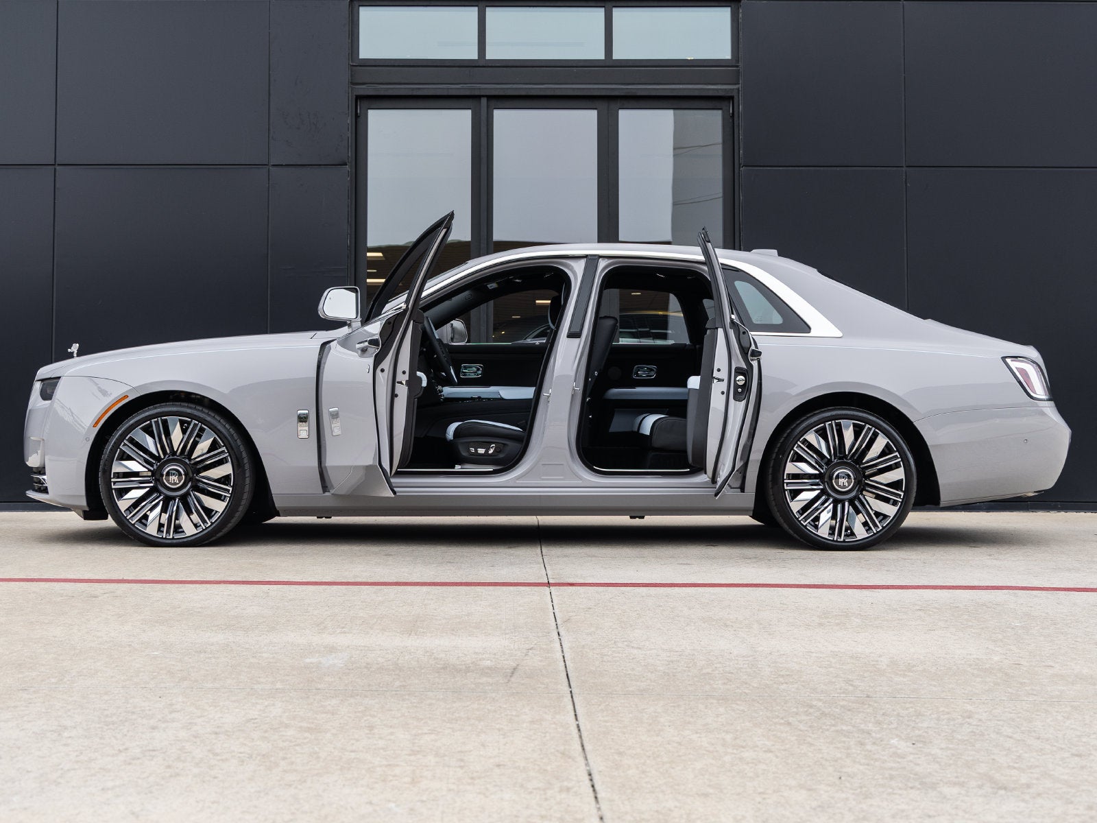 2026 Rolls-Royce Ghost 