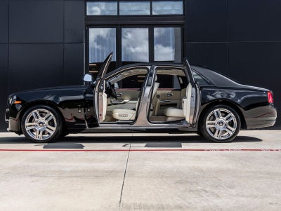 2015 Rolls-Royce Ghost Base
