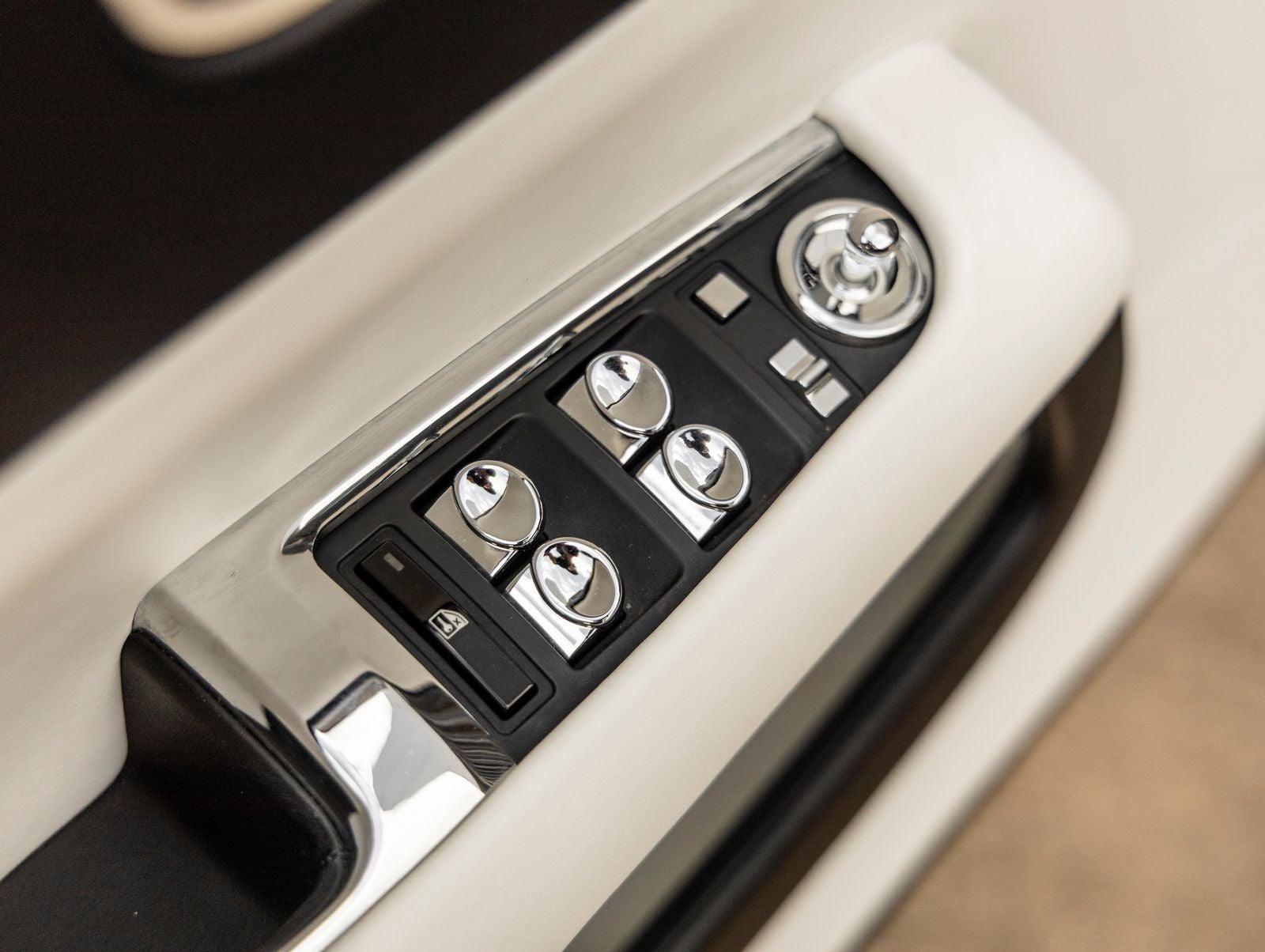 2018 Rolls-Royce Wraith Base