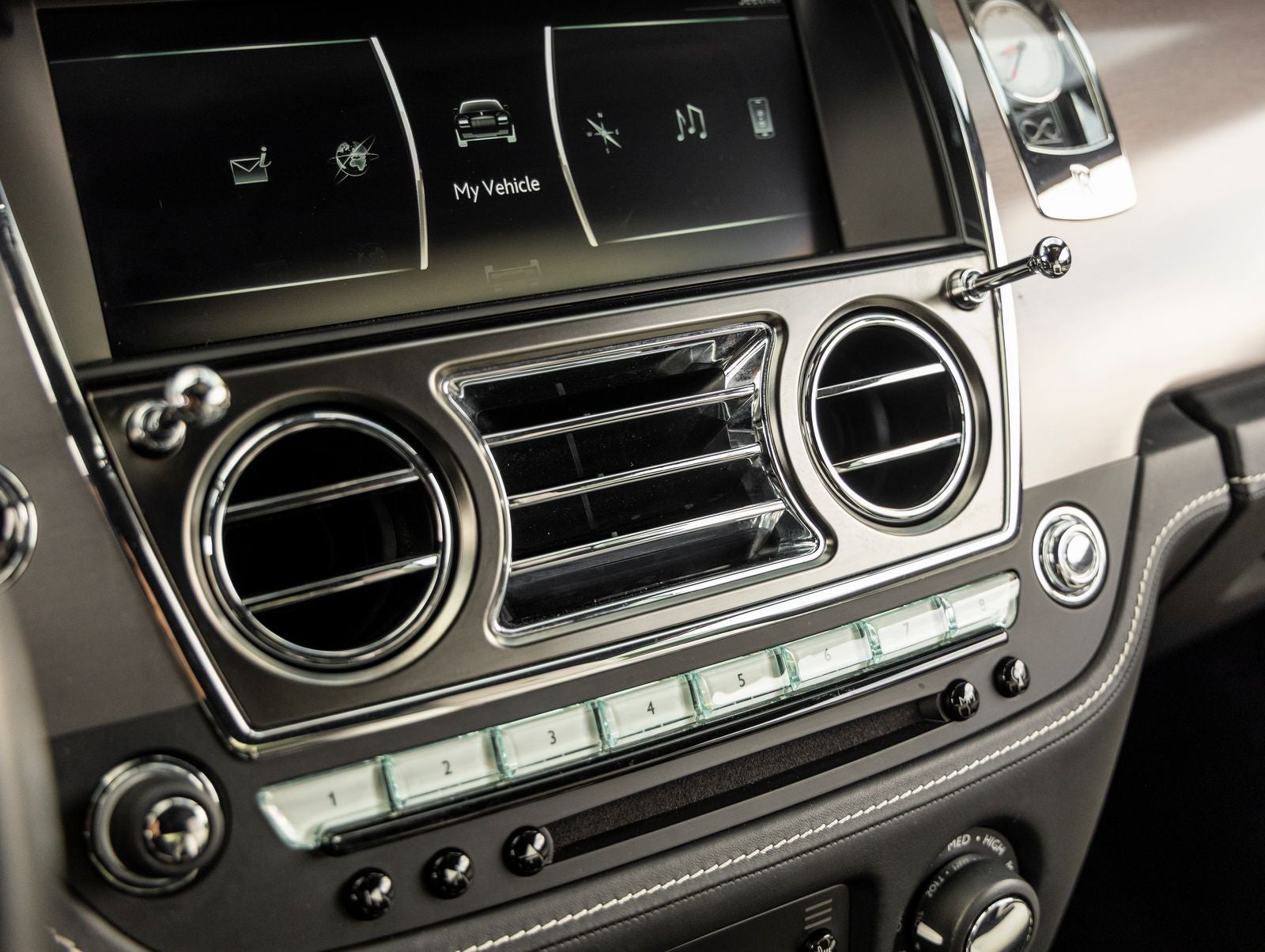 2018 Rolls-Royce Wraith Base