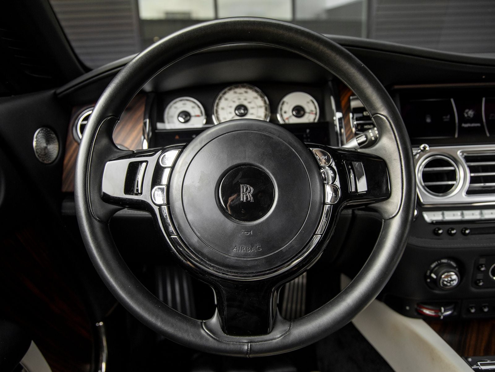 2019 Rolls-Royce Wraith Base