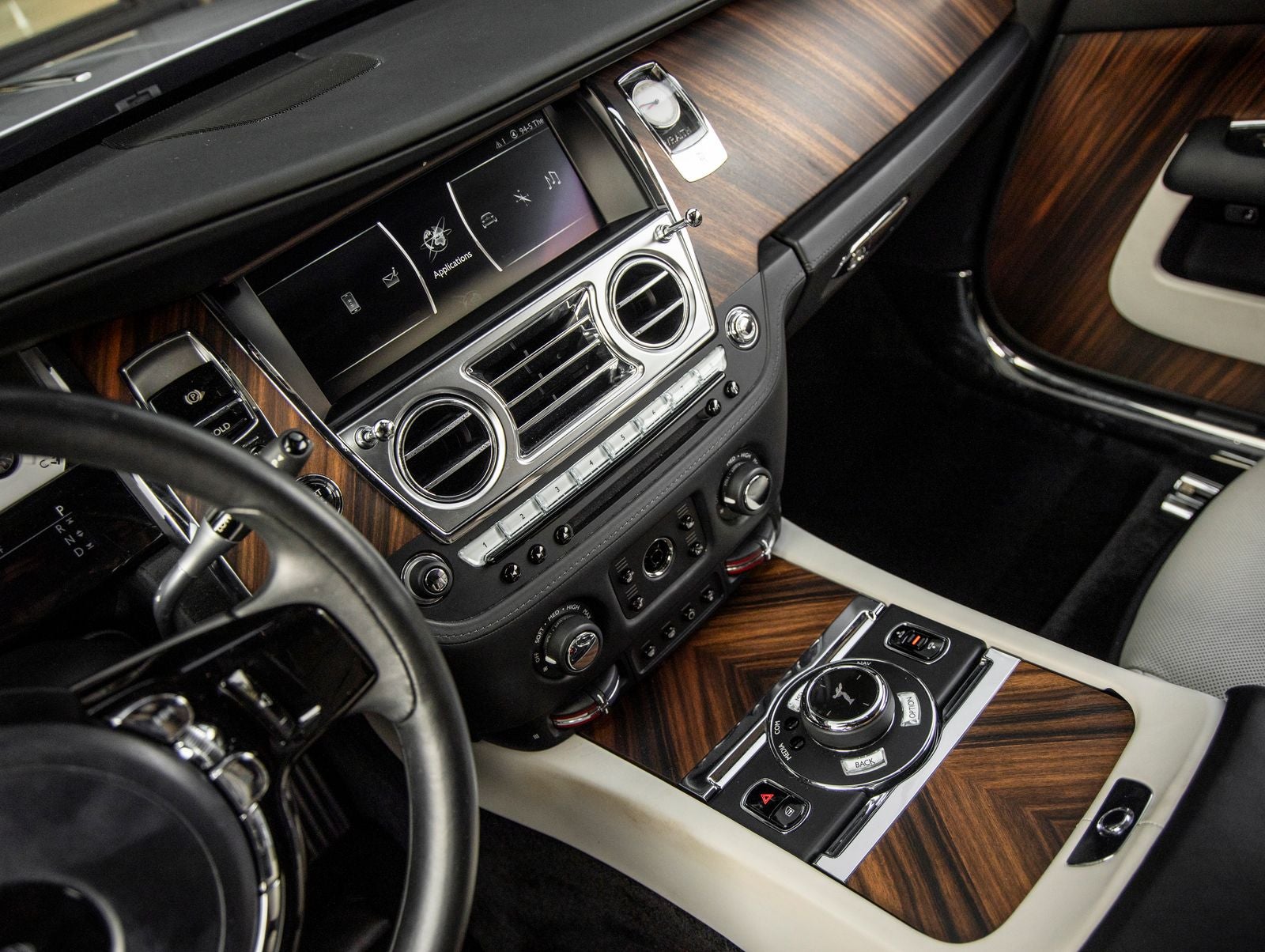 2019 Rolls-Royce Wraith Base