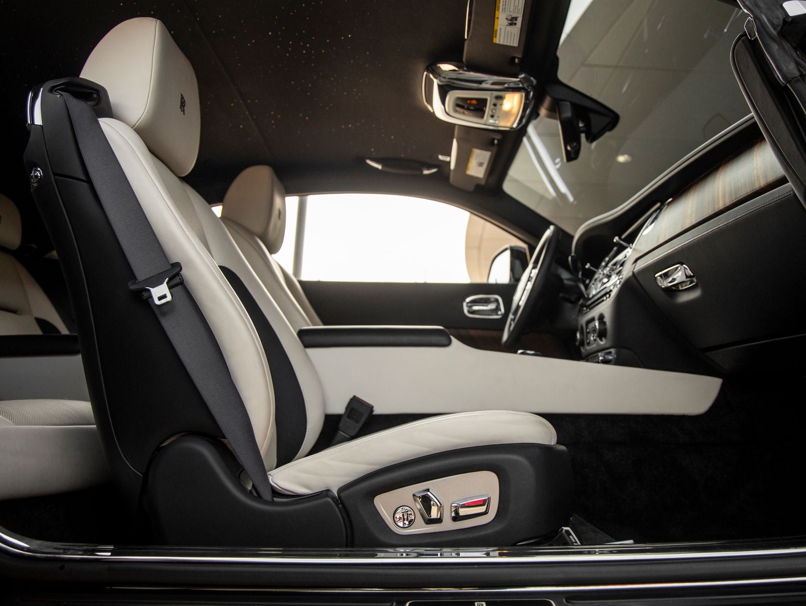 2019 Rolls-Royce Wraith Base