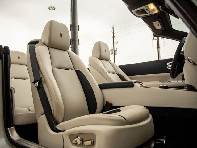 2018 Rolls-Royce Dawn Base