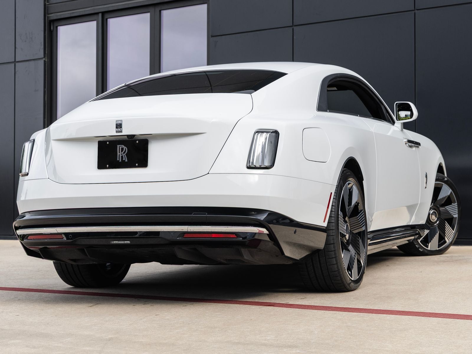 2024 Rolls-Royce Spectre 