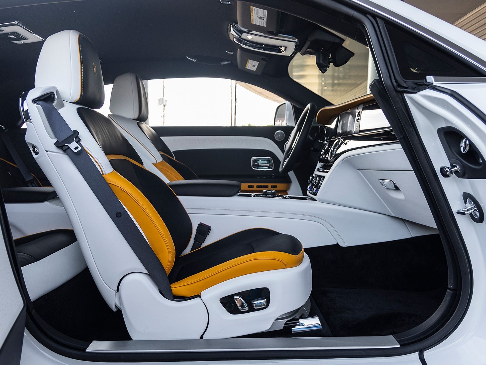 2024 Rolls-Royce Spectre 