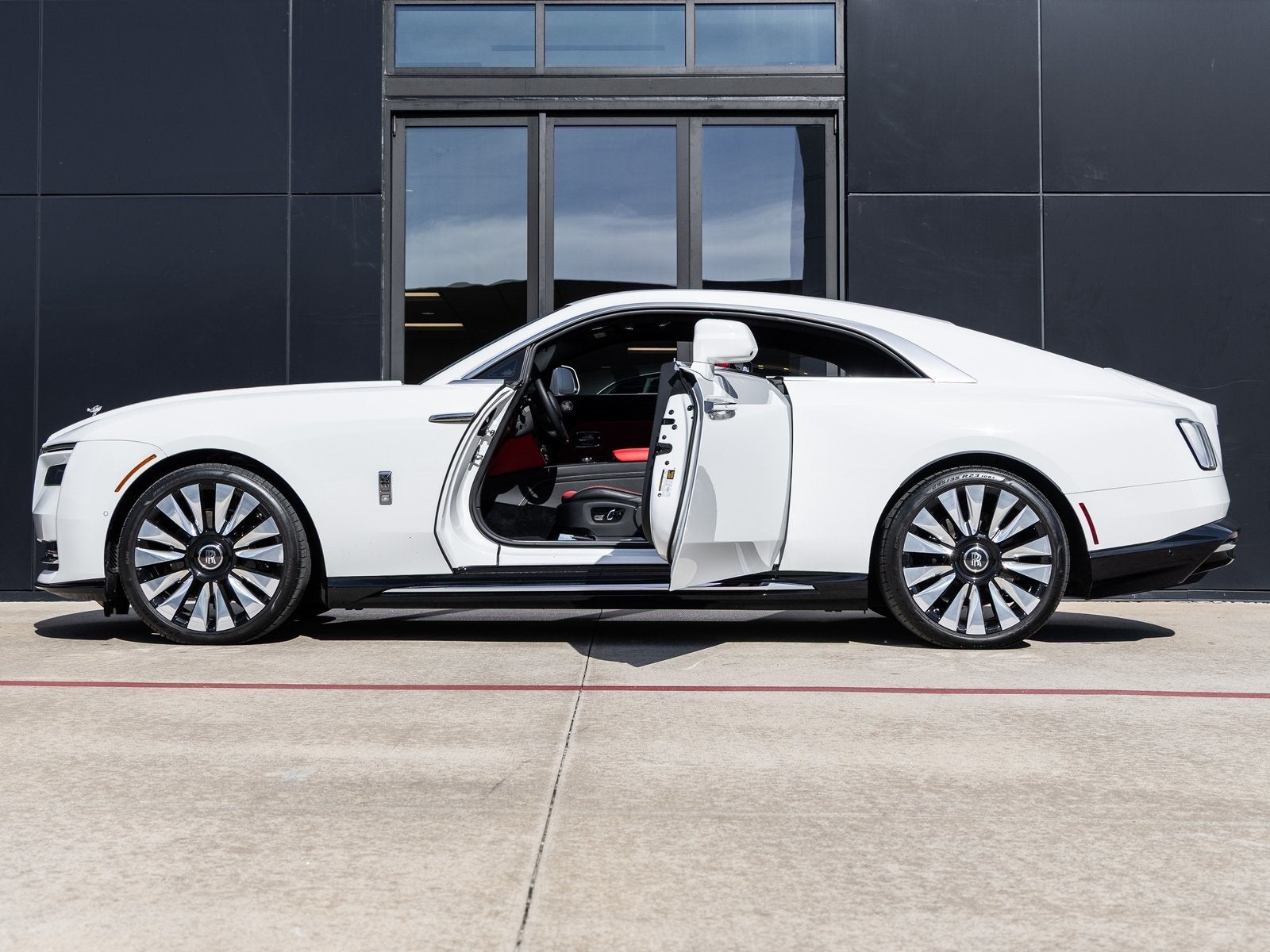 2024 Rolls-Royce Spectre Base
