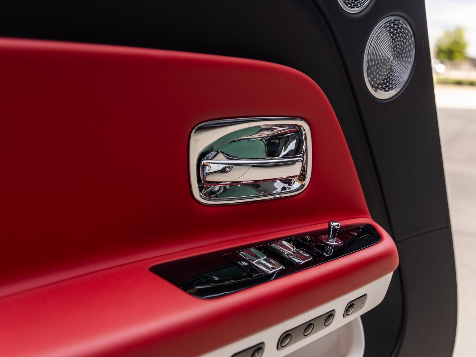 2024 Rolls-Royce Spectre Base