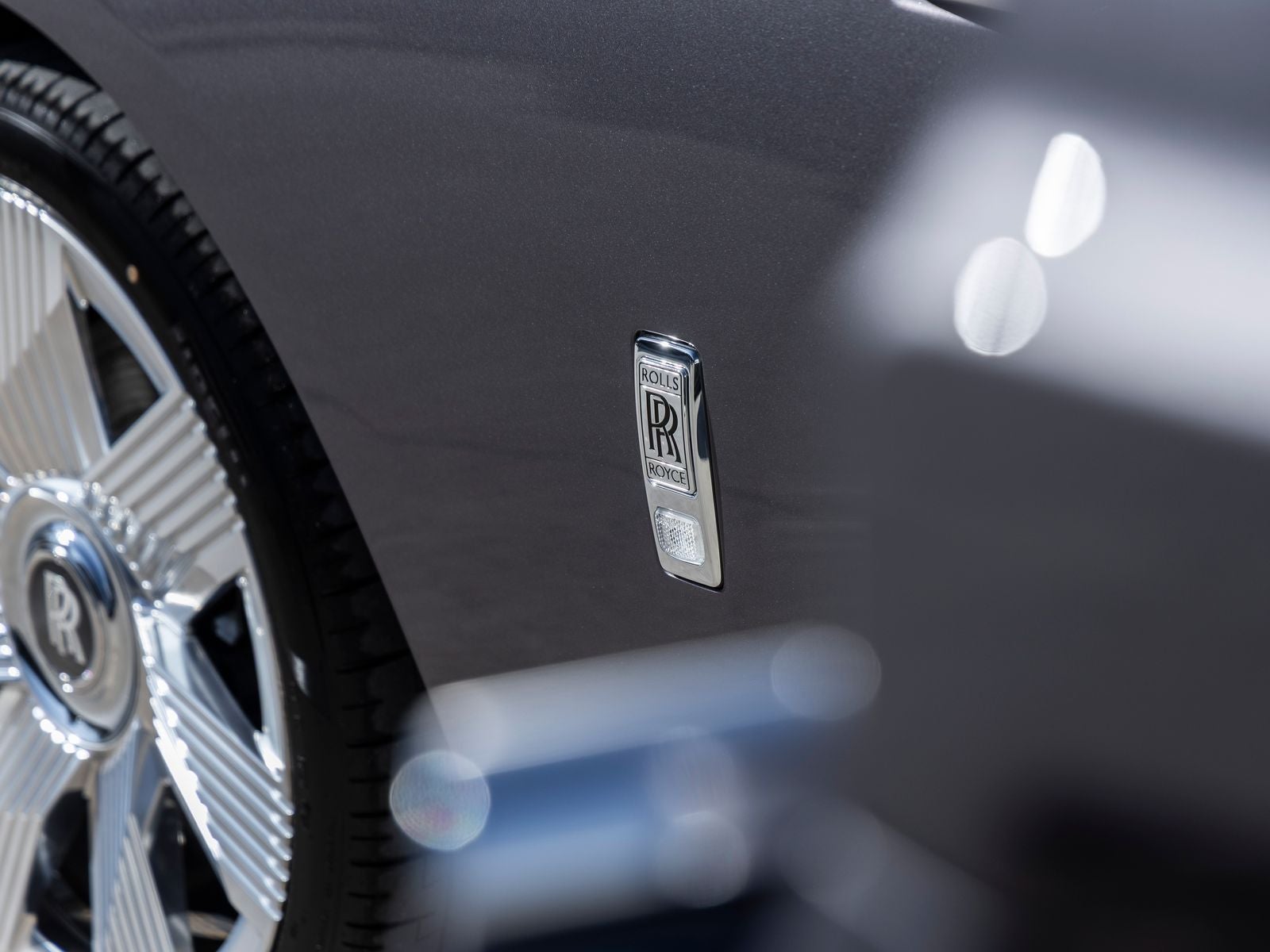 2025 Rolls-Royce Spectre 