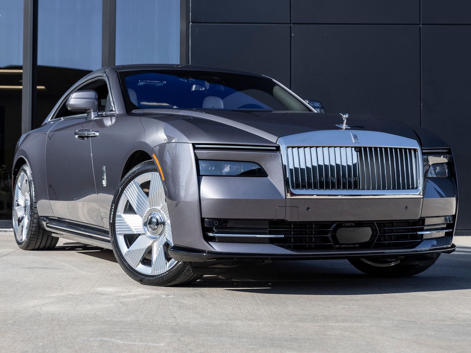 2025 Rolls-Royce Spectre 