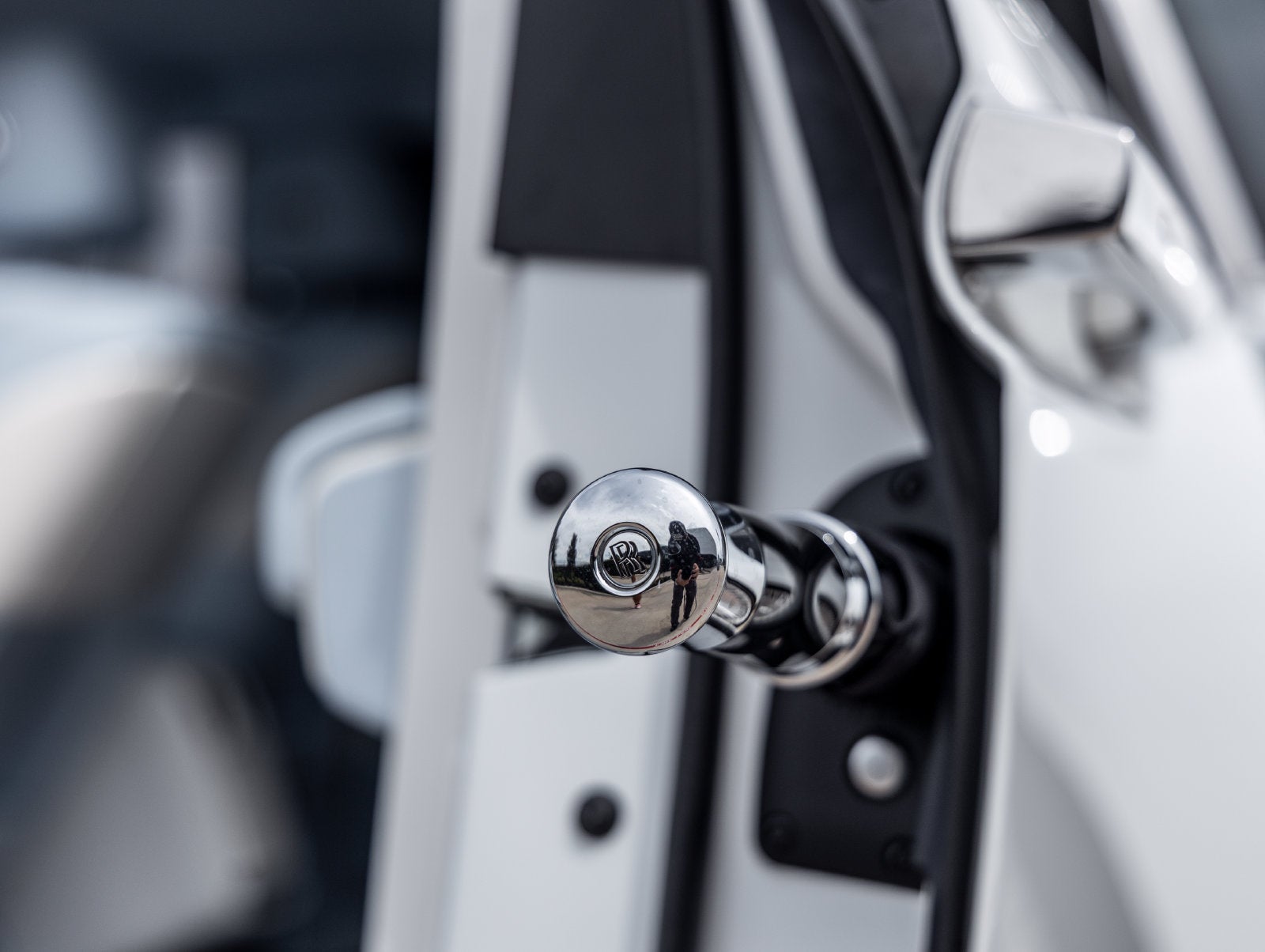 2023 Rolls-Royce Phantom Base
