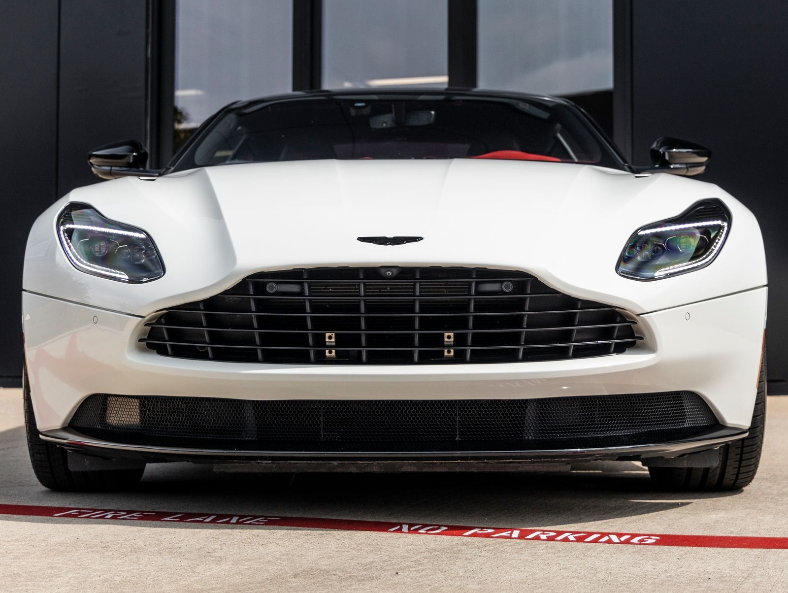 2022 Aston Martin DB11 Base