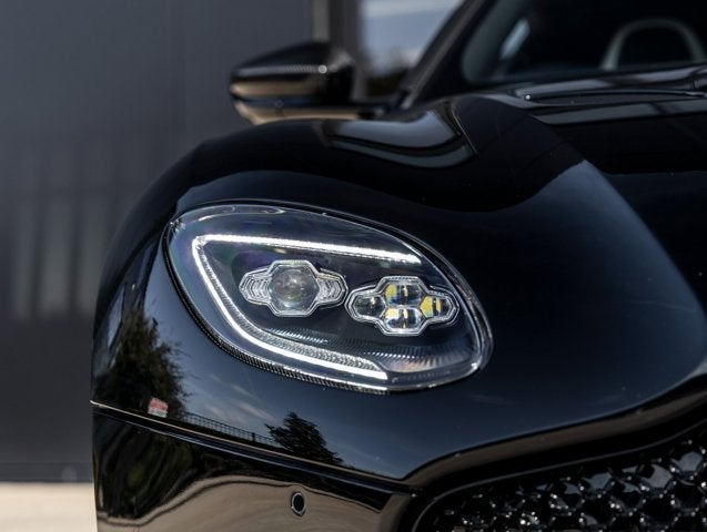 2022 Aston Martin DBS Superleggera
