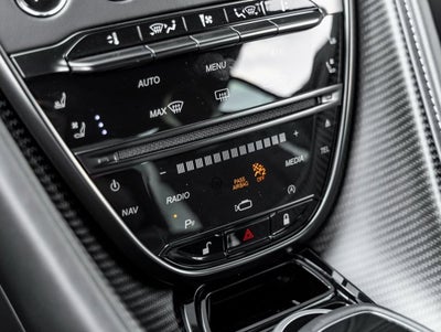 2022 Aston Martin DBS Superleggera