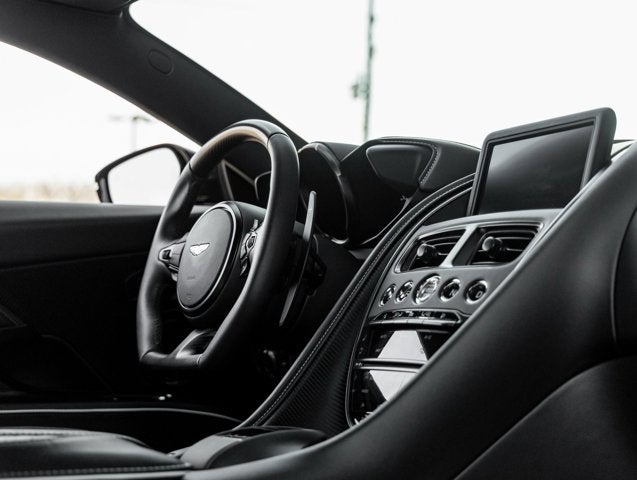 2022 Aston Martin DBS Superleggera